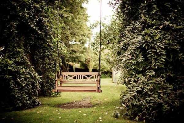 Scoor nú je tuinmeubels en zit er relaxed bij tijdens de eerste zonnestralen.  zo.